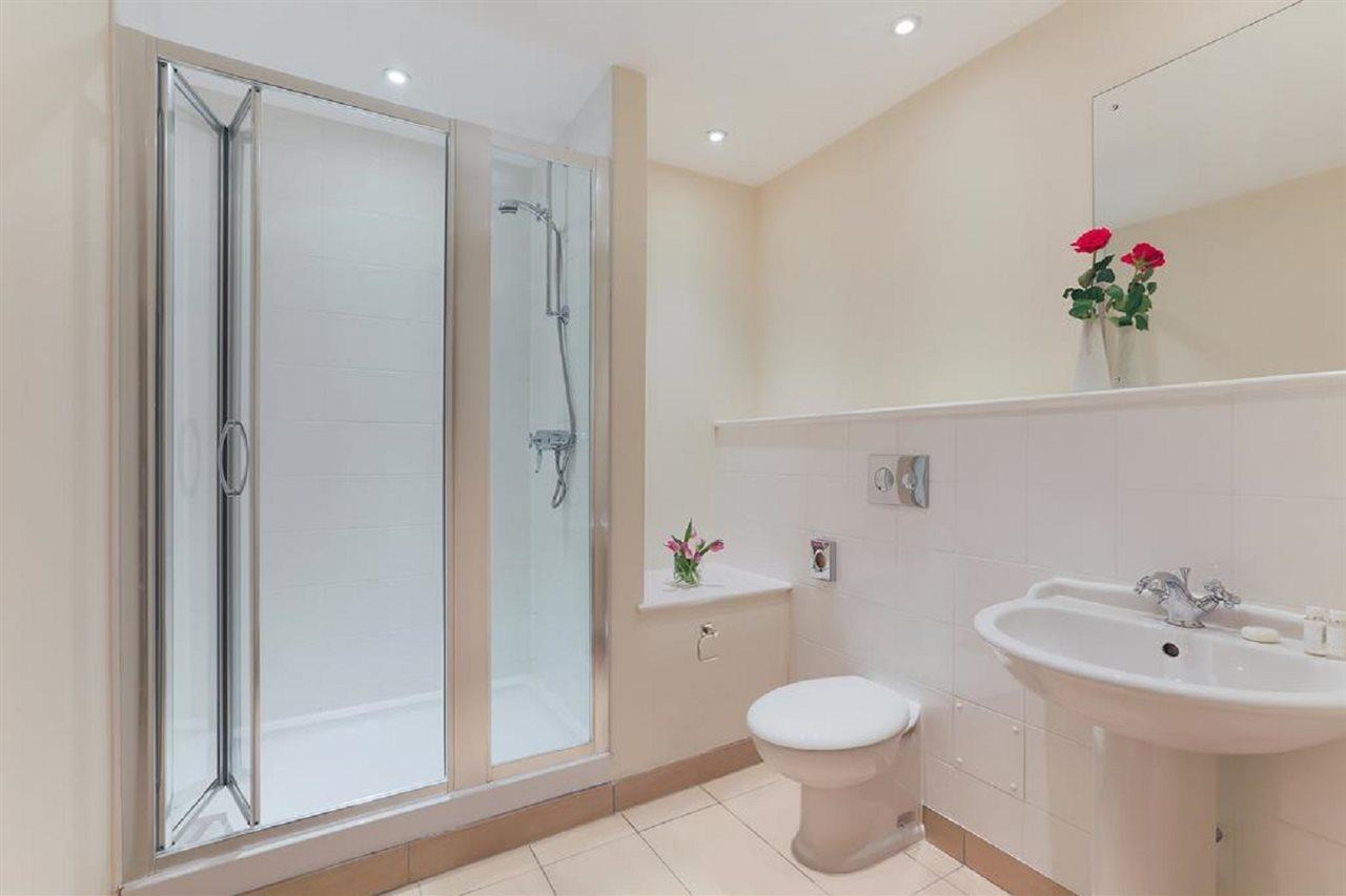 West End One Apartments London Luaran gambar